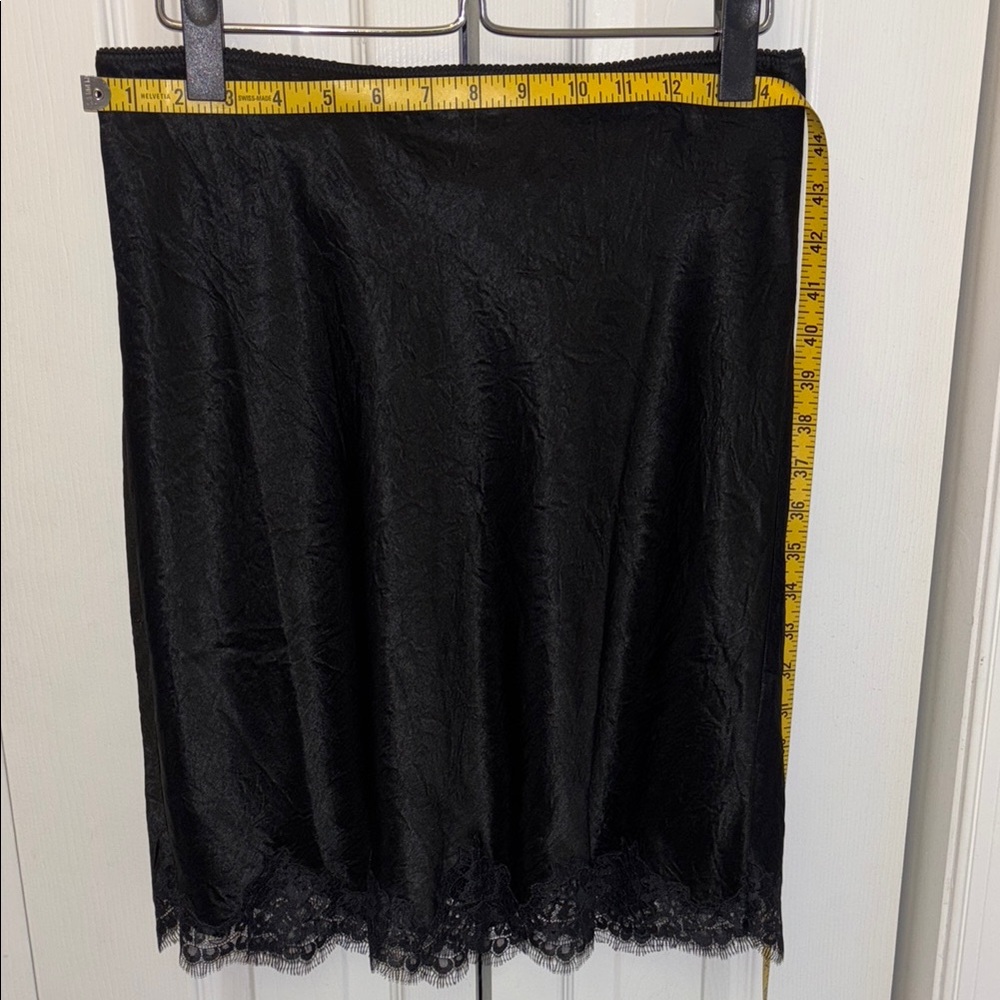 J. Crew Elegant Black Textured Pencil Skirt